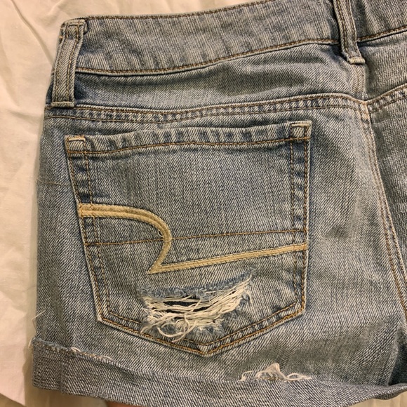 AE Jean shorts size 4 - Picture 3 of 5